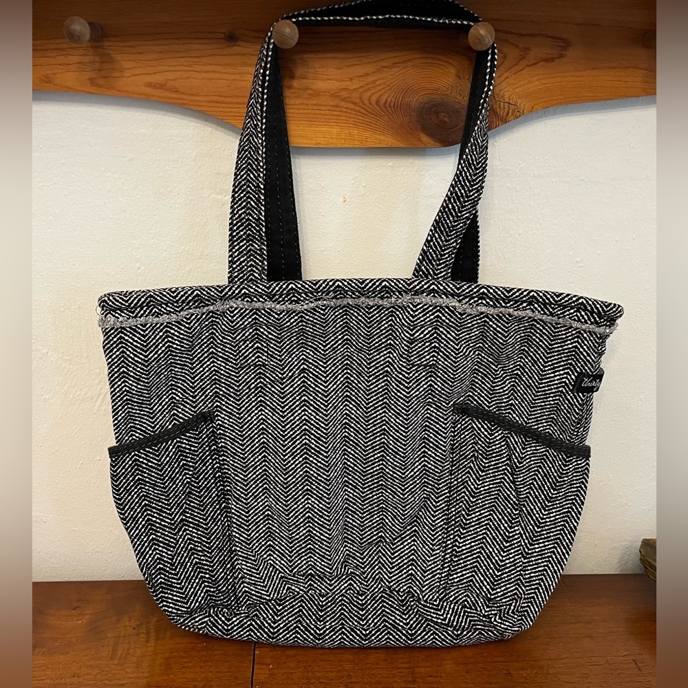 Thirty-One 31 Retro Metro Black and White Herringbone tote bag